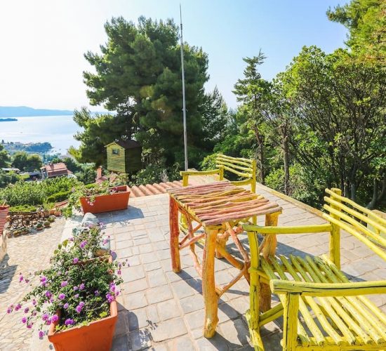 nest-apartment-skiathos-16